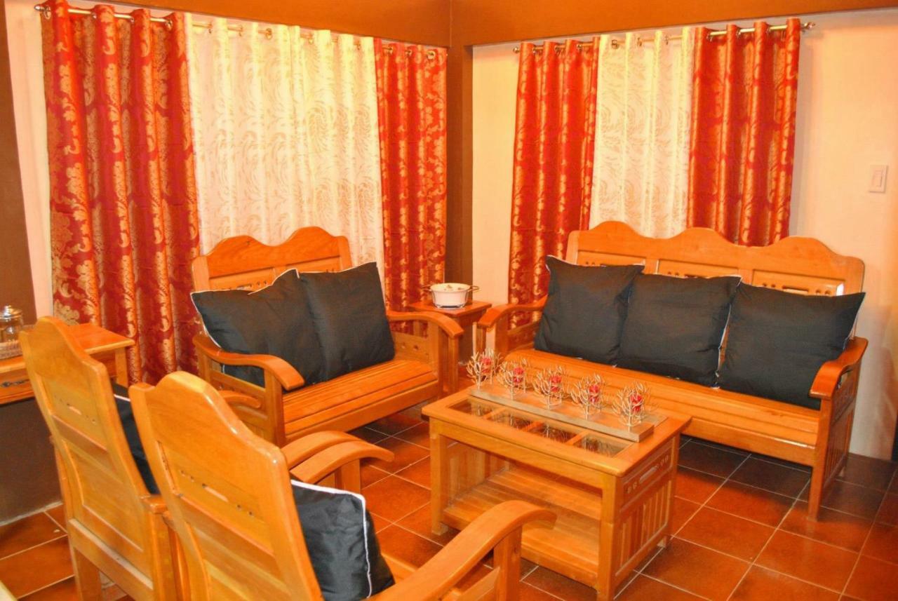 Villa Fully Ac 3Br House For 8Pax Near Airport And Sm With 100Mbps Wifi Puerto Princesa Exterior foto